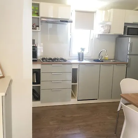 Tatil parkı Baobab Mobile Homes 4*