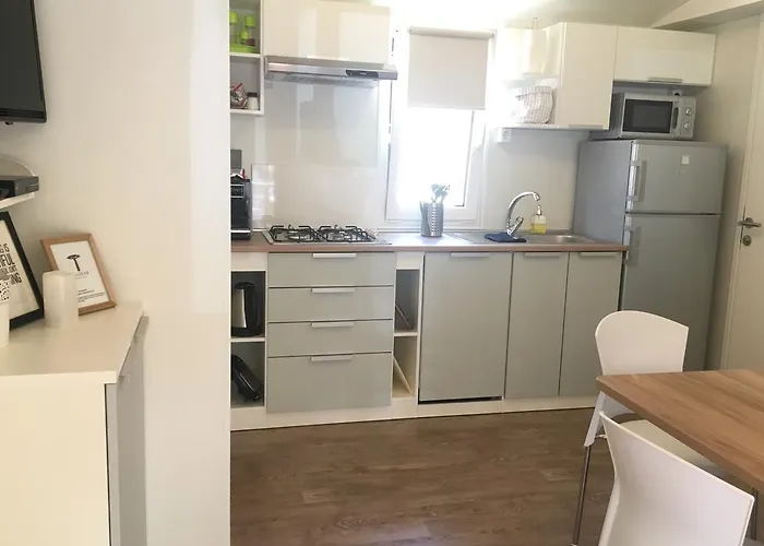 Parque de vacaciones Baobab Mobile Homes 4*